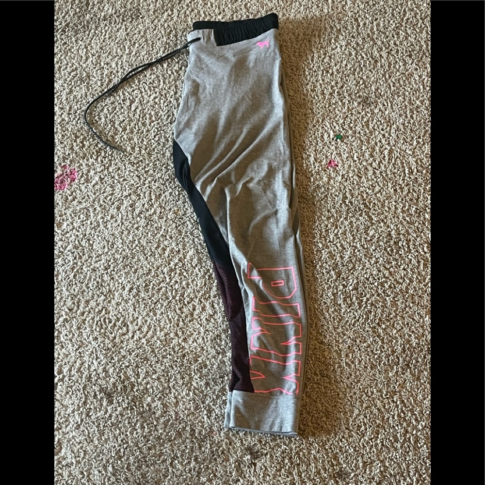Victoria secrets yoga pants in large